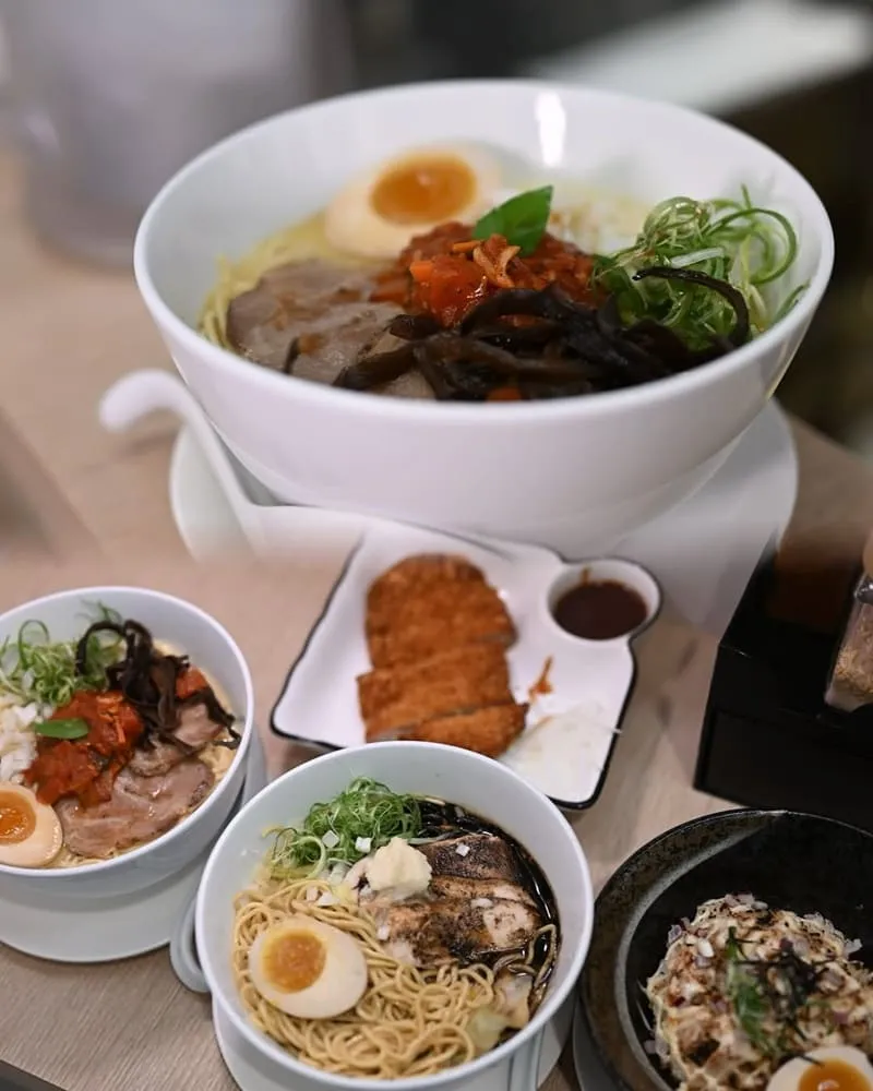 昭和鳳。パイタン 。雞白湯拉麵