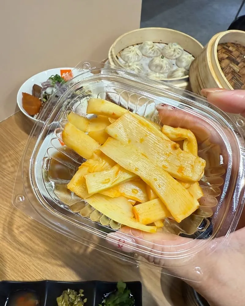 犒麵飯小籠包