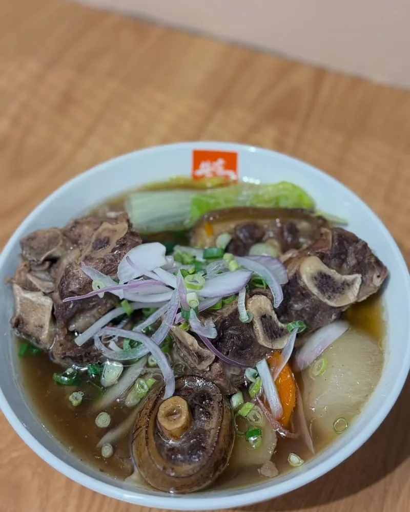 犒麵飯小籠包