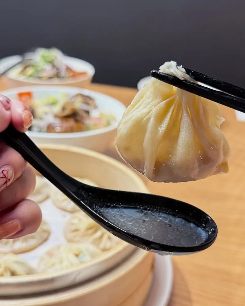 犒-麵.飯.小籠包