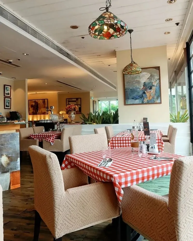 Avanti Pizzeria意廊