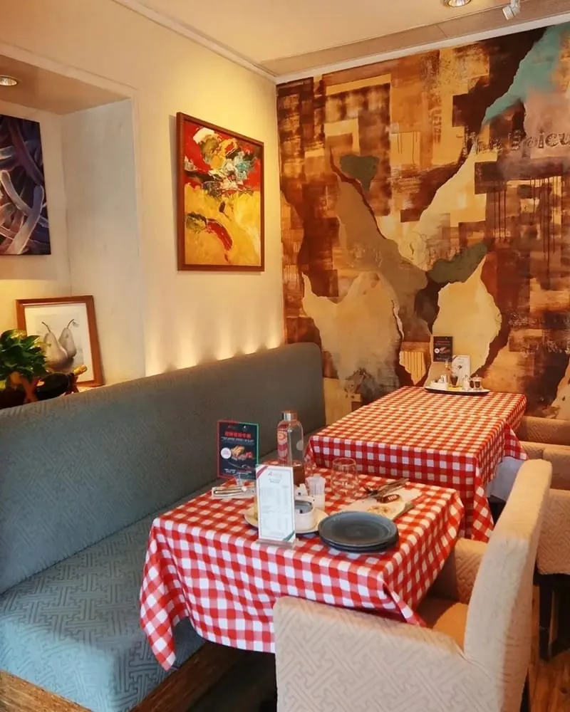 Avanti Pizzeria意廊