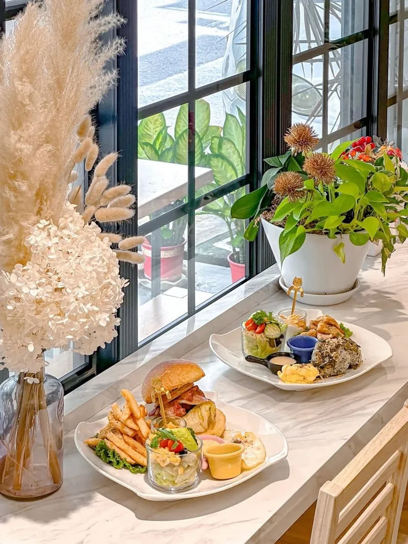 歐兔咖啡 O2 brunch 甲圍店