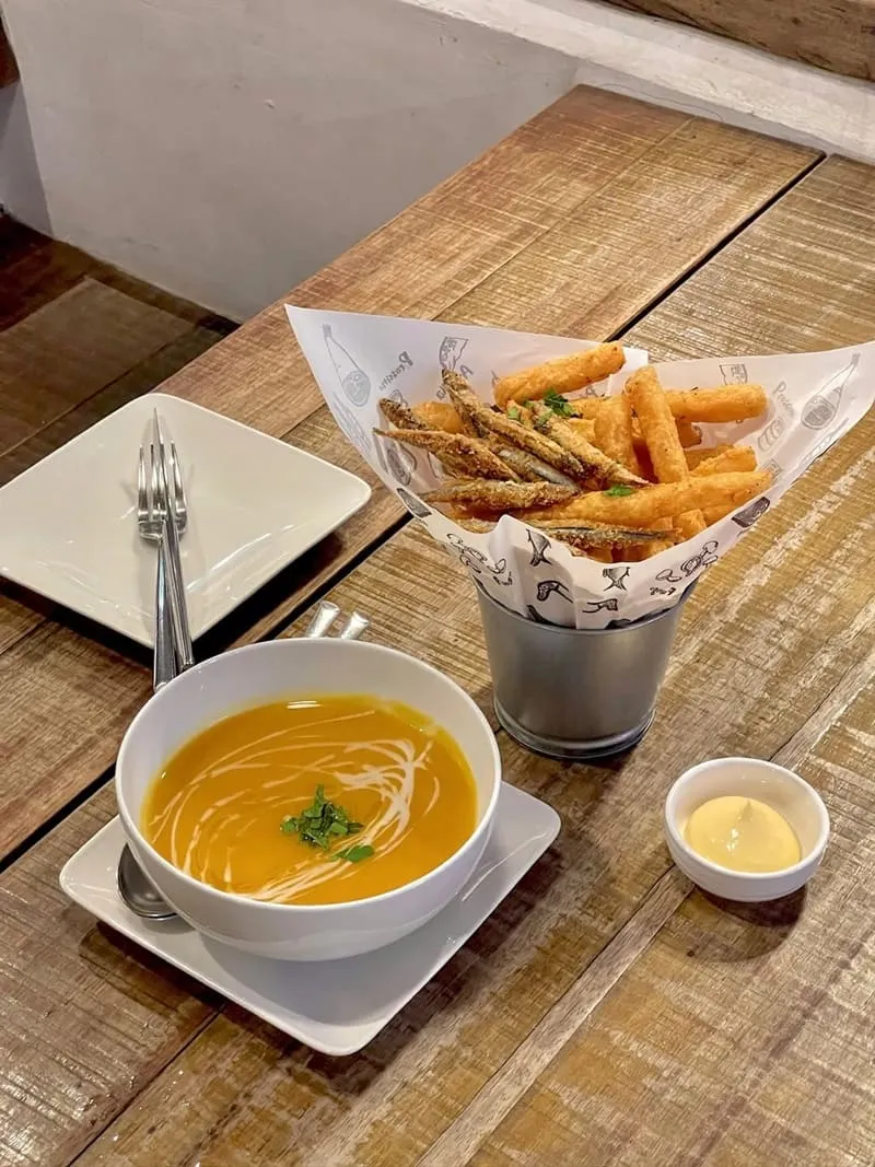 迷路小章魚餐酒館