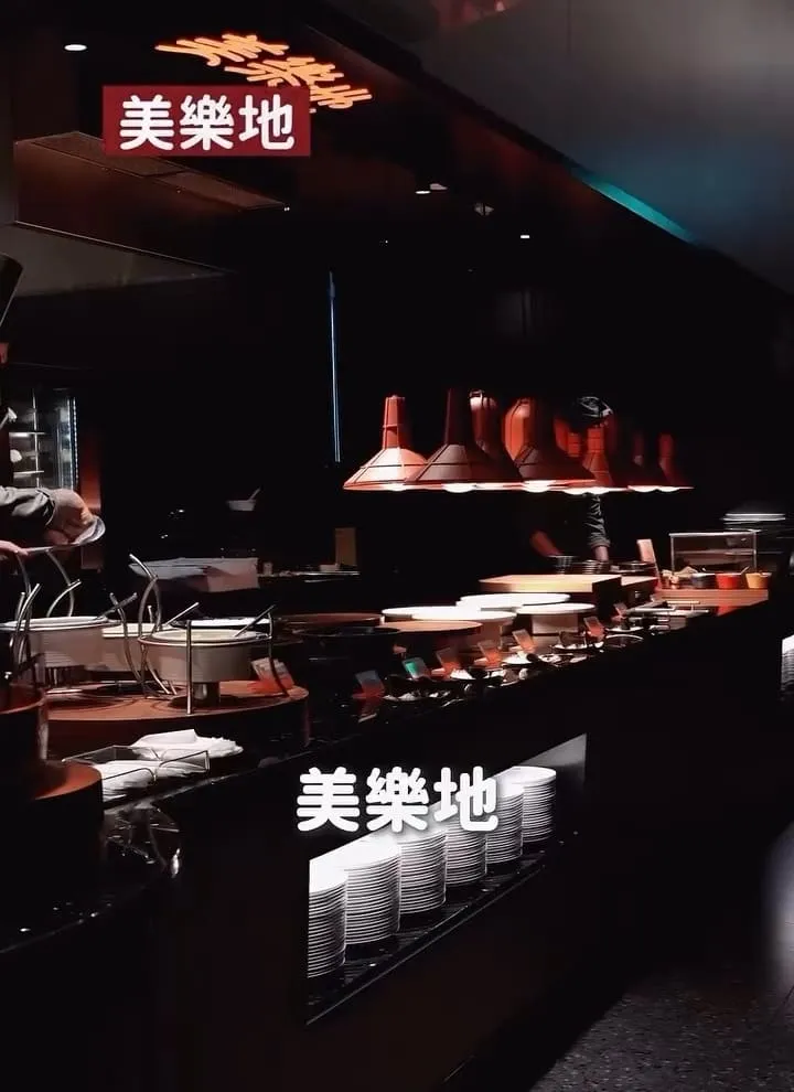 URBAN PARADISE 信義區Buffet餐酒館