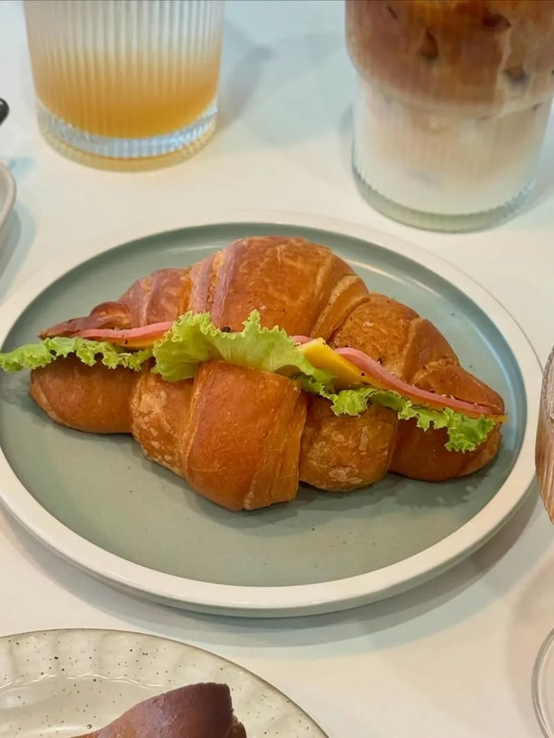 繆斯緬絪|毛伴小食所