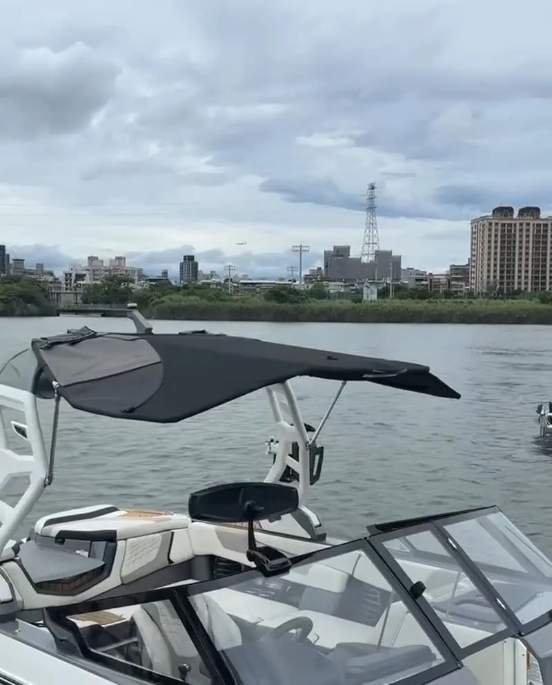 台北滑水衝浪|藍海金沙遊艇俱樂部