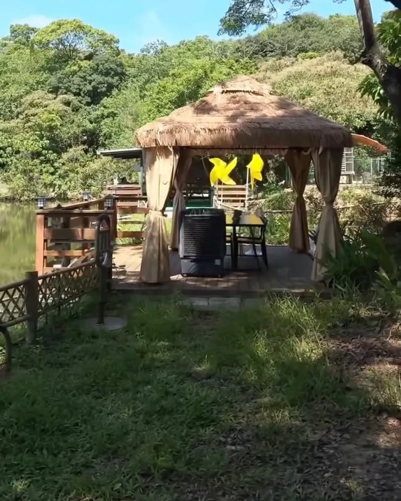 陶淬湖庭園咖啡