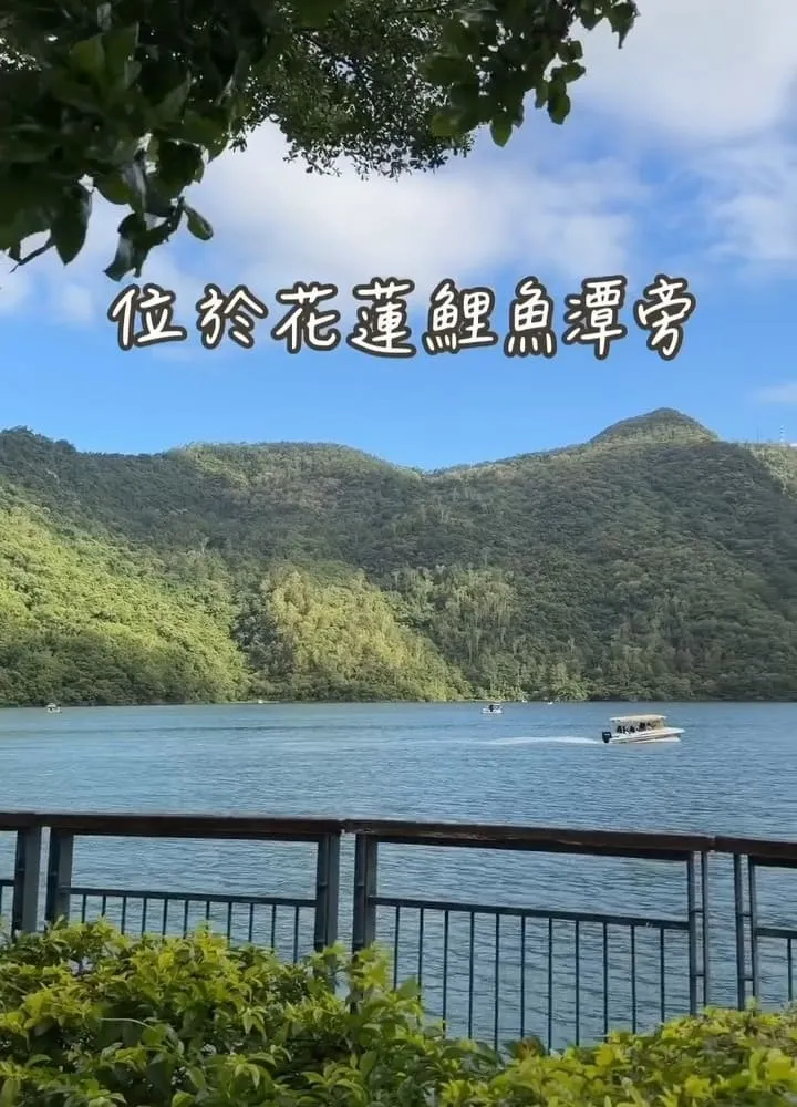 黑屋CAMP 花蓮露營車住宿