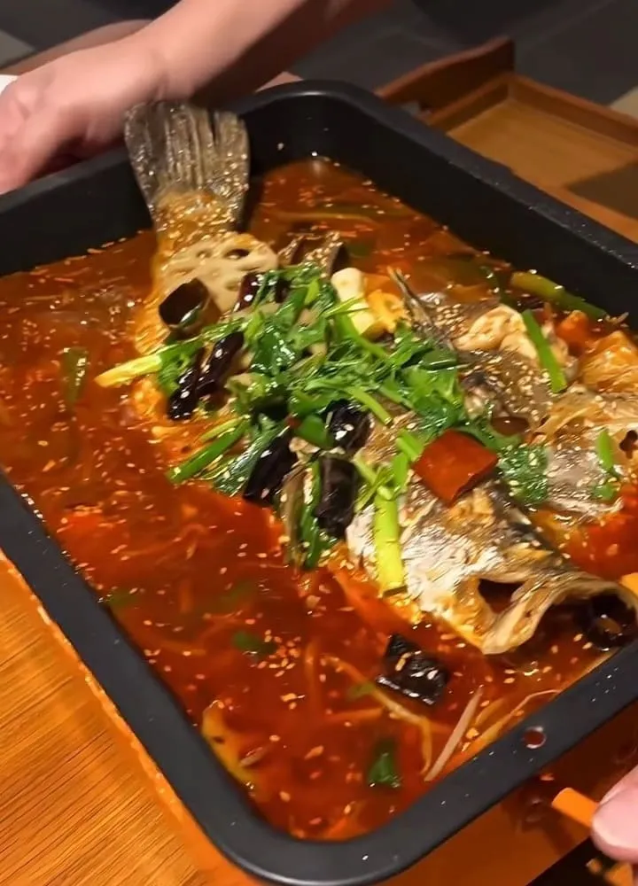 巴签里串串香火鍋